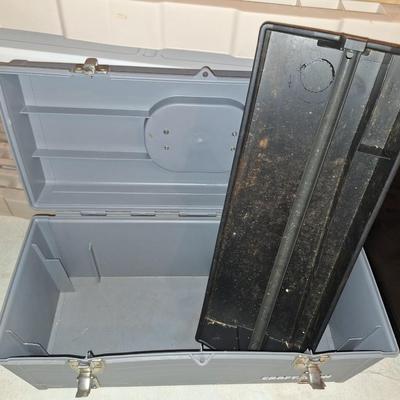 gray craftsman tool box