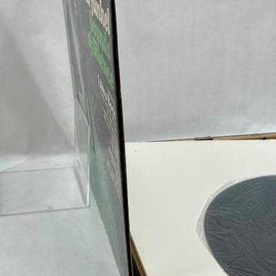 Near Mint Condition Very Pristine Condition Simon & Garfunkel Sounds of Silence Vinyl Record Framed Hangable