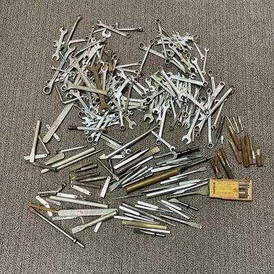 Tool Lot 4 - Wrenches and other things