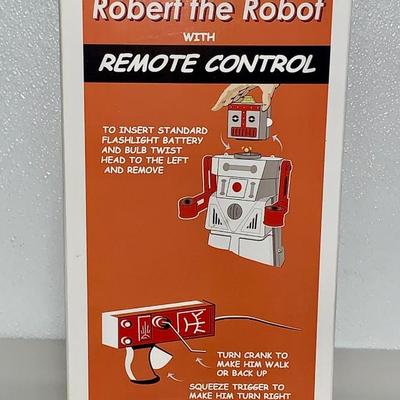 2004 Robert the Robot by Ideal