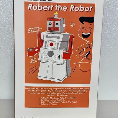 2004 Robert the Robot by Ideal