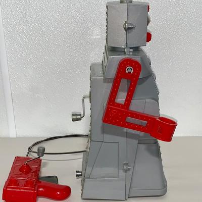 2004 Robert the Robot by Ideal