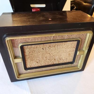 Lot #62 Project Piece - Vintage Bakelite RCA Victor 45 Record Player