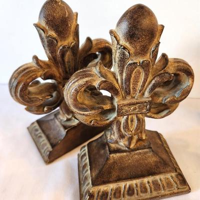 Lot #63 2 Pair Fleur di Lis Bookends
