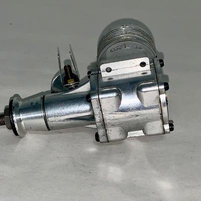 K & B 35 RC Airplane Engine w/Box