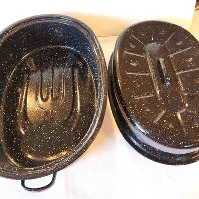 Lot #67 Enamel Roaster
