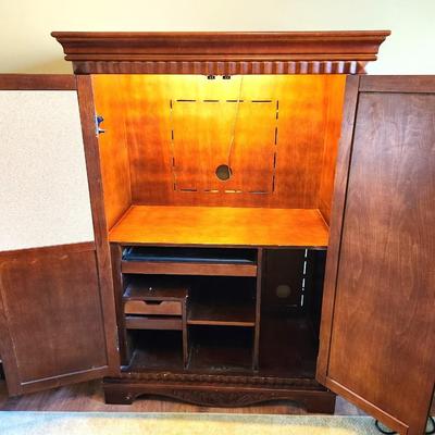 Lot #69 Computer/Desk/Home Office cabinet