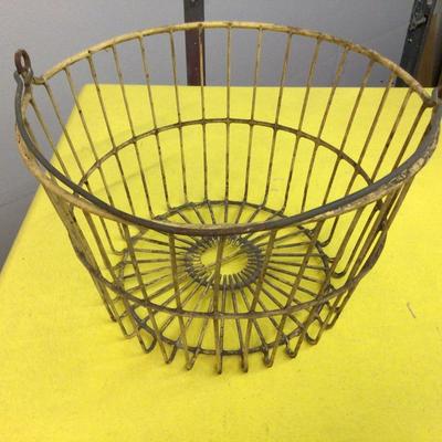 Vintage Round Wire Basket