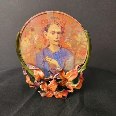 Jay Strongwater Round Table Picture Frame