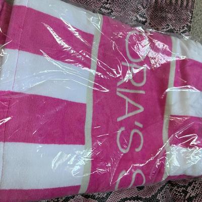 Lot 4 Victoria Secret Perfume, VS Towel, BCBG Bag
