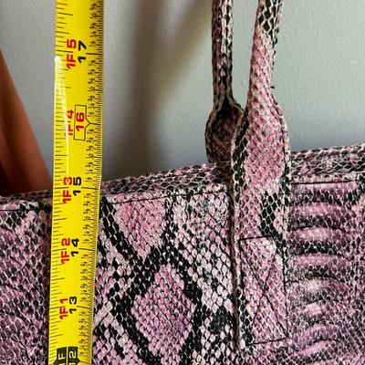 Lot 4 Victoria Secret Perfume, VS Towel, BCBG Bag