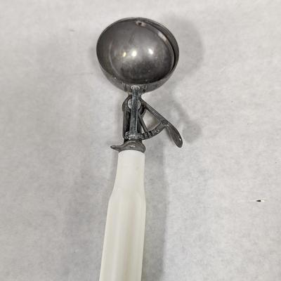 Vintage Ice Scoop
