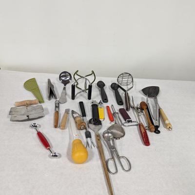 Assortment Of Vintage Utensils