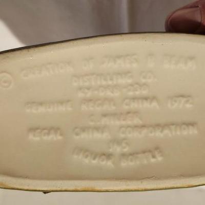 1971 Ezra Brooks Kansas WSU Wheat Shocker Whiskey Decanter