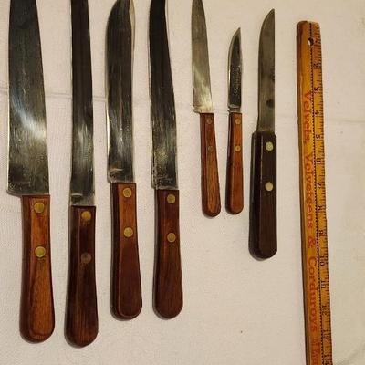 Miscellaneous kitchen lot including Knives, pan
