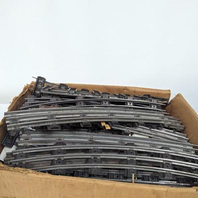 Lionel Train Tracks