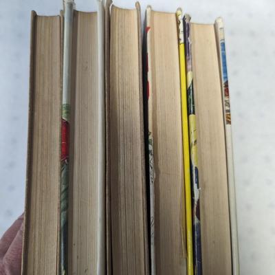 1920's & 1930's The Hardy Boys Series F.W. Dixon