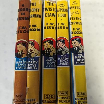 1930's & 1934's The Hardy Boys Series F. W. Dixon