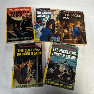 1940's The Hardy Boys Series F. W. Dixon