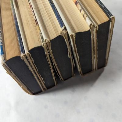 1930's 1940's 1950's The Hardy Boys Series F. W. Dixon