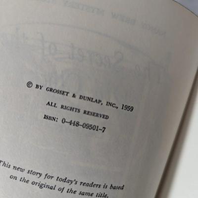 1930's 1950's 1960's A Nancy Drew Mystery Story Carolyn Keene