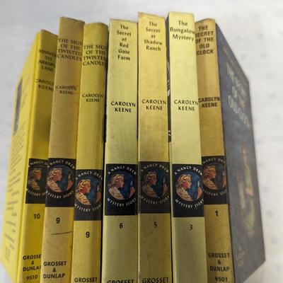 1930's 1950's 1960's A Nancy Drew Mystery Story Carolyn Keene