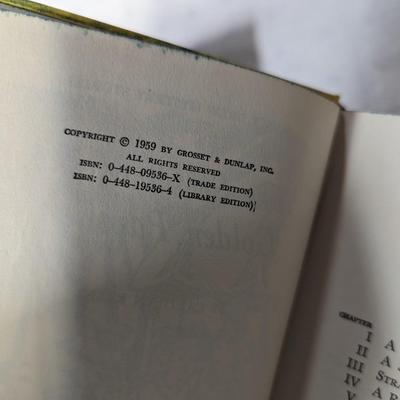 1950's 1960's A Nancy Drew Mystery Story Carolyn Keene