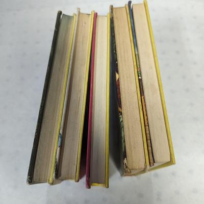 1950's 1960's 1070's A Nancy Drew Mystery Story Carolyn Keene