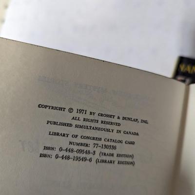 1950's 1960's 1070's A Nancy Drew Mystery Story Carolyn Keene