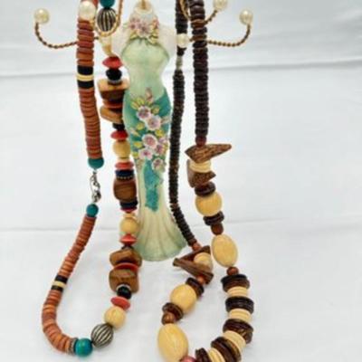 TWO VINTAGE NECKLACE