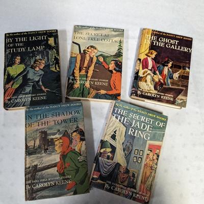 1930's 1950's The Dana Girls Mystery Stories Carolyn Keene