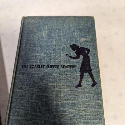1930's 1940's 1950's A Nancy Drew Mystery Story Carolyn Keene