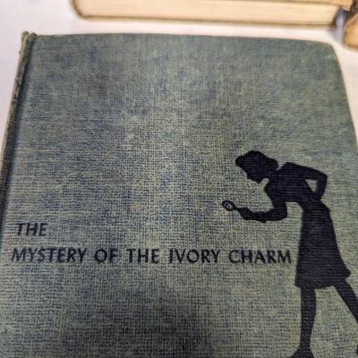 1930's 1950's Dana Girls & Nancy Drew Mystery Stories