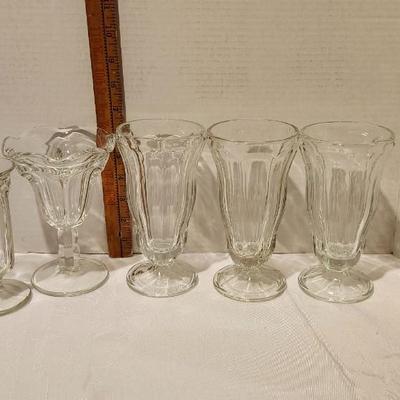 Vintage Green Uranium Vaseline Glass Pitcher and 6 Glasses, Ice Cream Sundae Glasses