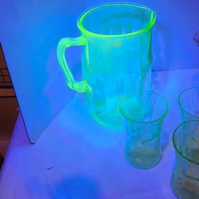 Vintage Green Uranium Vaseline Glass Pitcher and 6 Glasses, Ice Cream Sundae Glasses