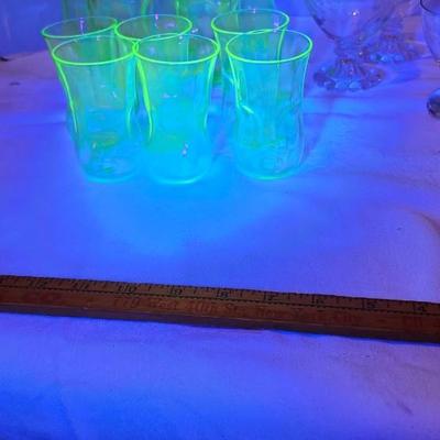 Uranium Vaseline Tumbler Glasses and clear ice cream custard cup