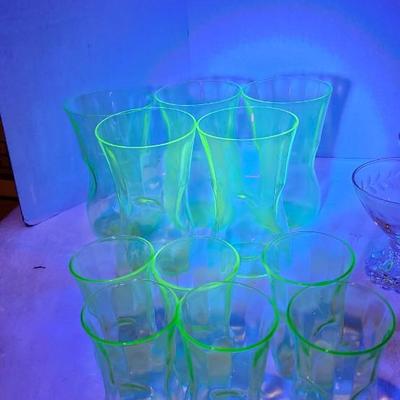 Uranium Vaseline Tumbler Glasses and clear ice cream custard cup