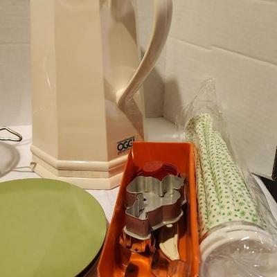 Kitchen Lot , some vintage including glass rolling pin