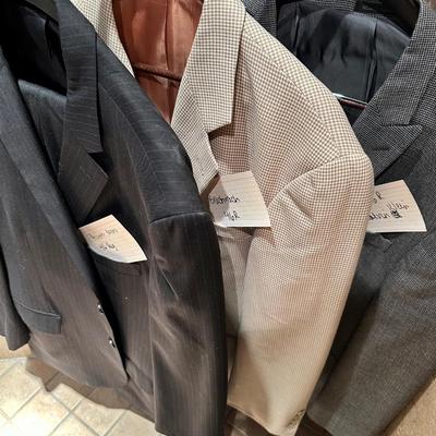 3 Mens Suits Size 46 Regular Pronto Uomo/Bachrach/Calvin Klien
