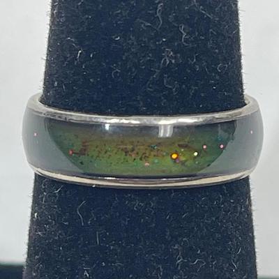 Costume Jewelry Ring: Silver Tone with Translucent Gray Green Band with Color Chips