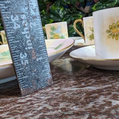 Vintage E. Duffourc Favorite Bavaria 3101 22 Espresso Cup Saucer Set of 6 with Plate one cup repaired