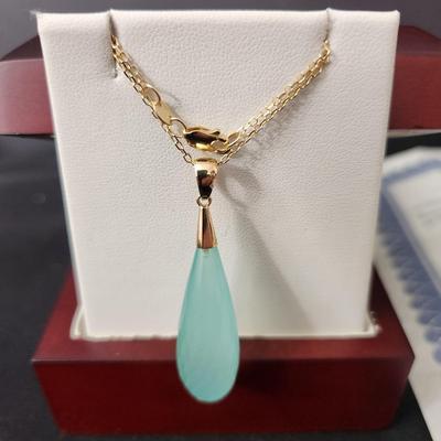 14kt Yellow Gold & Chalcedony Drop Pendant w 14Kt Gold 17" Chain