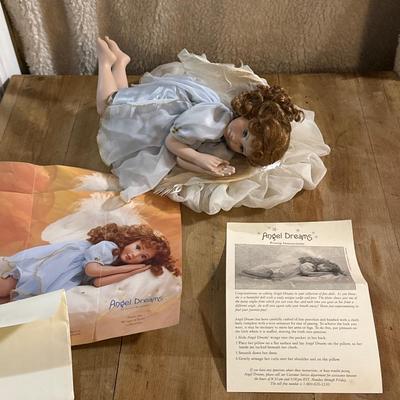 "Angel Dreams" Wings of Love Georgetown Collection-Lynne Randolph-Serial# AD2239 COA