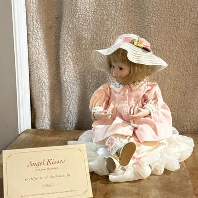 "Angel Dreams" Wings of Love Georgetown Collection-Lynne Randolph-Serial# AD2779