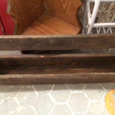 Wood Stand Lot