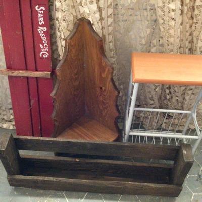 Wood Stand Lot
