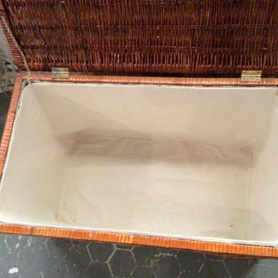Wicker Chest Storeage Bin