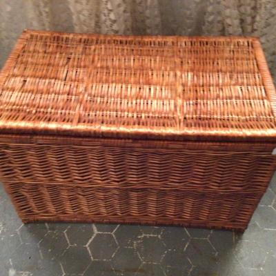 Wicker Chest Storeage Bin