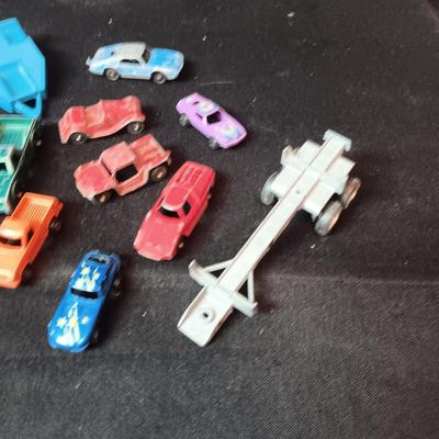 OLD METAL CARS, TRUCKS AND TRAILERS