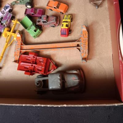 OLD CARS, TRUCKS AND TRAILERS